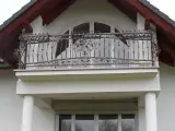 Wyrób kuty: Kuta Balustrada Balkonowa z Ornamentyką Secesyjną
