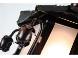 Wyrób kuty: Kuta Lampa Wisząca z Ornamentyką Różaną