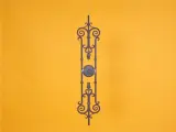 Wyrób kuty: Kuta tralka balustradowa ozdobna z różami 20 cm 950 mm