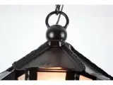 Wyrób kuty: Lampion Wiszący Kuty, Stylizowany, z Ornamentyką Wolutową